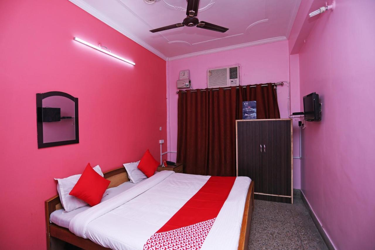 Oyo Hotel New Metro Near Phoenix United לקנאו מראה חיצוני תמונה